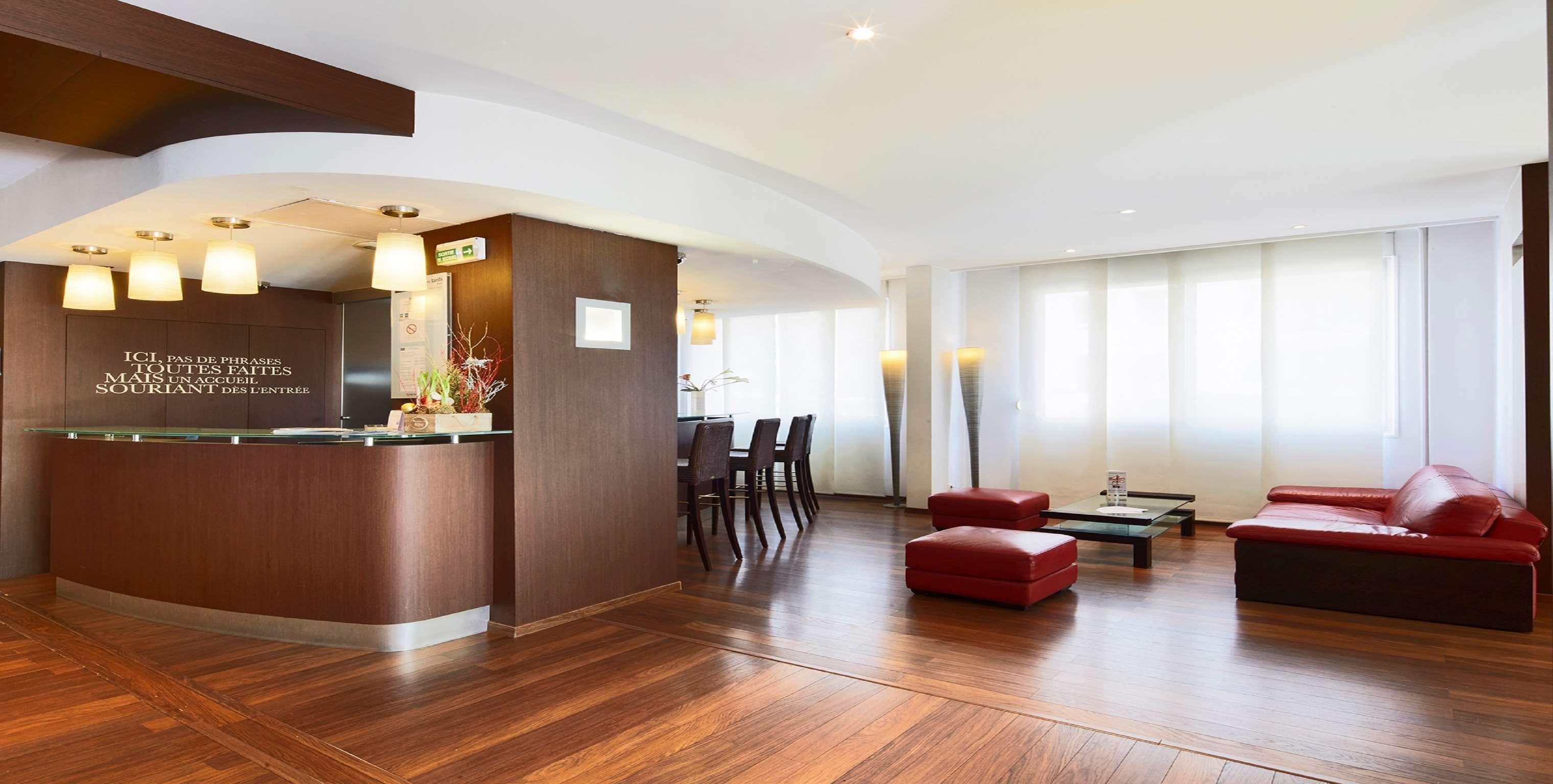กีริอาด เกรนอบล์ ซองทร์ Hotel เกรอน็อบล์ ภายนอก รูปภาพ