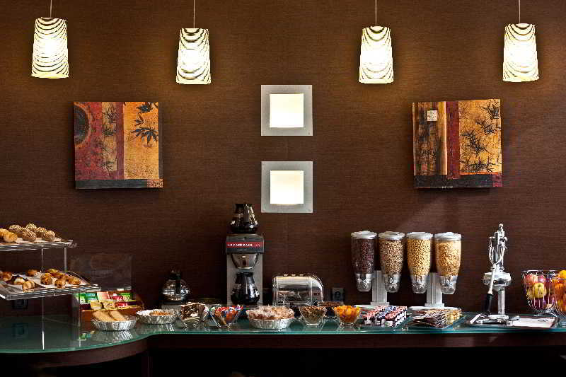 กีริอาด เกรนอบล์ ซองทร์ Hotel เกรอน็อบล์ ภายนอก รูปภาพ