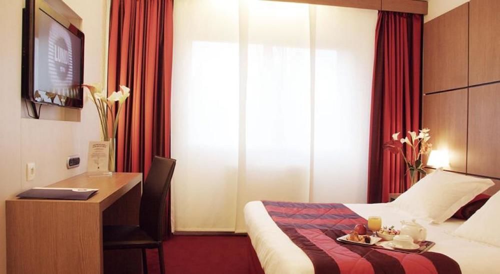 กีริอาด เกรนอบล์ ซองทร์ Hotel เกรอน็อบล์ ภายนอก รูปภาพ